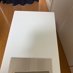 新輝合成 トンボ ユニード ゴミ箱 45リットル ふた付き 蓋を開けずにごみを捨てられる プッシュタイプ ペダル式 ホワイト 45S 幅26.5×奥行45.5×高さ55.5cm 日本製の画像