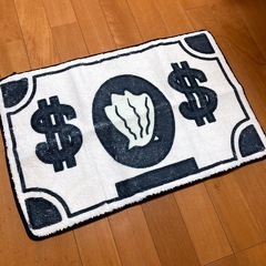 スポンジボブ　1ドル札 ラグ　マット　個性的 滑り止め加工　ホワイトの画像
