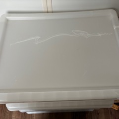 収納ケース、棚の画像