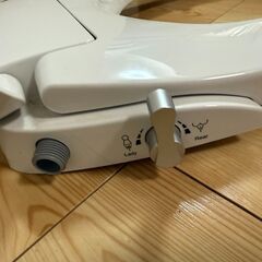 【0円】手動洗浄便座（部品のみ）｜ジャンク扱いの画像
