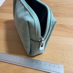 レザー風ポーチの画像