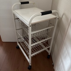 3段ラックの画像