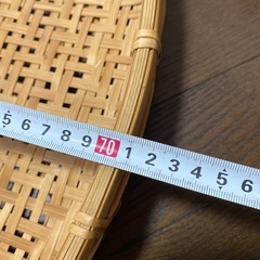 梅干しを干す竹ざるの画像