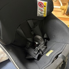 コンビ チャイルドシート combi の画像