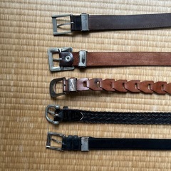 本革ベルト5本まとめ売り　タケオキクチ　カルバンクラインの画像