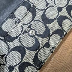 COACH長財布の画像