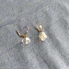 ピアス　クリスタル　ガラス　STELLA CADENTEの画像
