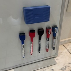 ホワイトボード（ペン・クリーナ付）の画像