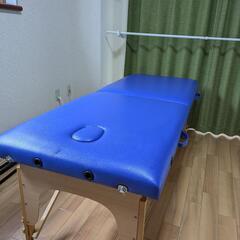 【お譲りします】折りたたみ治療ベッド（ケース付き）