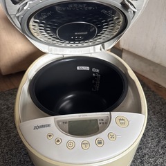 象印、炊飯器、ライスクッカーの画像
