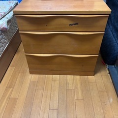 収納付きドレッサー
の画像