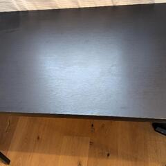 IKEA TÄRENDÖ テーブル ブラック（幅110cm × 奥行67cm）の画像