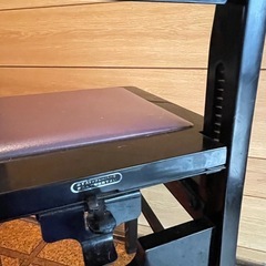 ピアノ椅子の画像