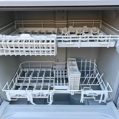 ●電気食器洗い乾燥機 Panasonic / NP-TH4-C / 2022年製の画像