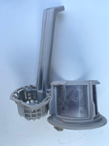 ●電気食器洗い乾燥機 Panasonic / NP-TH4-C / 2022年製