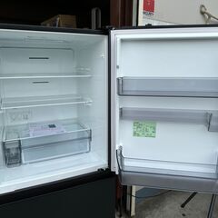 【動作保証あり】TOSHIBA 東芝 2022年 GR-T33SC(KZ) 326L 3ドア 冷凍冷蔵庫 自動製氷【管理KRR765】の画像