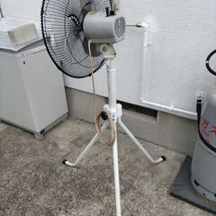 工場扇風機の画像