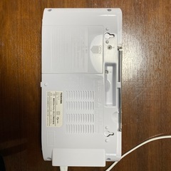 東芝製CDラジカセ（型名・ＴＹ-C２４）の画像