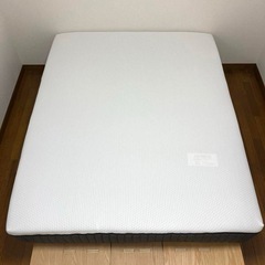 ✨最短翌日お届け✨アウトレット品で極美品！Emmaエマスリープ1番人気ハイブリッドV2クイーンサイズ！の画像