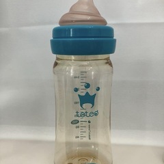 Combi 授乳のお手本 テテオ哺乳瓶 240ml プラスチックの画像