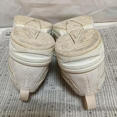 【無料】テニス用シューズ 23.5cmの画像