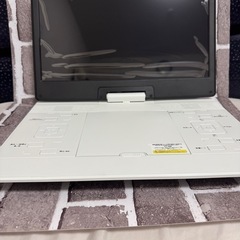新品 DVDポータブルプレイヤーの画像