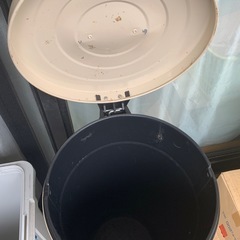右側のみ ゴミ箱　45L の画像
