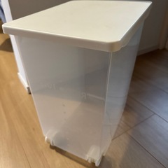 米びつストッカー　10kgの画像