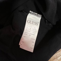 GUESS Tシャツの画像