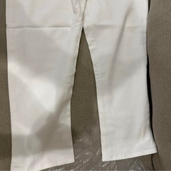 Relation ジーパン　白　L サイズ　タグ付きの画像