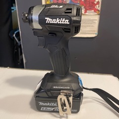 未使用品！ makita 18V 6.0Ah インパクトドライバー フルセット TD173DRGXB ブラック Black  【バッテリー2個 充電器 ケース 取説】の画像