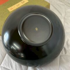 【象彦】 京漆器 花黒 京都 京漆匠 菓子盆 漆塗 漆器 赤黒漆器 お菓子鉢 伝統工芸 盛器 和食器 高級漆器 漆芸 日本製 美品 A0147の画像