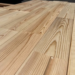 【DIYグレード大特価】信州赤松無垢フローリング無塗装品 1820×15×114(mm) 8枚入！在庫52ケースほどありますので複数の方へ販売できます。の画像
