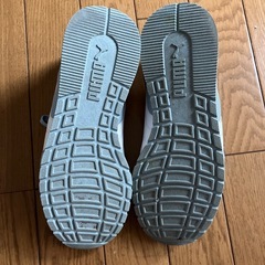 PUMA プーマ　スニーカー　23.5センチ　レディースの画像