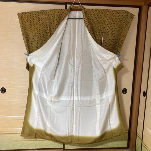 着物　総絞り　袷　小紋　しつけ糸付き　未使用品