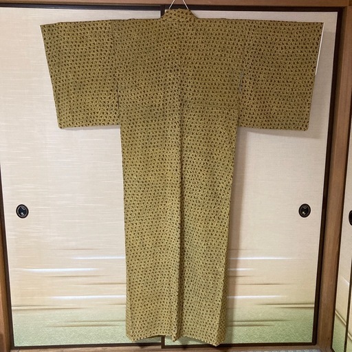 着物　総絞り　袷　小紋　しつけ糸付き　未使用品
