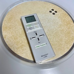 シャープLEDライト　DLーC301V リモコン付　の画像