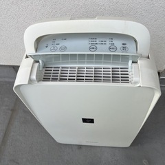 シャープ「衣類乾燥除湿機」の画像