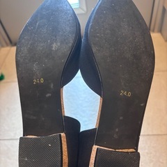 パンプス 黒 の画像
