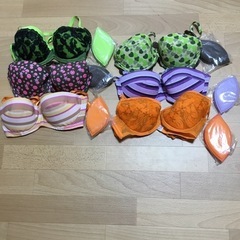 【新品未使用】カラフルなブラジャー６点セットの画像