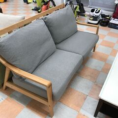 【ｼﾞｬﾝｸﾞﾙｼﾞｬﾝｸﾞﾙ金沢店】  ソファー2人用 木製 ｸﾞﾚｰ W176×D80×H84 クリーニング済み												の画像