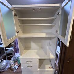 ニトリの食器棚の画像