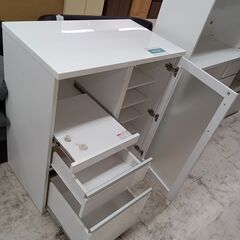 リユースのサカイ栃木店★ジモティ割あり★ NITORI 食器棚 ホワイト W88.5×D53×H101 クリーニング済み TC10154の画像