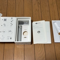 お盆限定価格！DJI OM 5 スマートフォンジンバル の画像