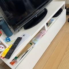 TOSHIBA 東芝 テレビ REGZA レグザ IKEA テレビ台　セットの画像