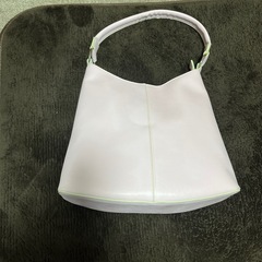 レディースレザーバッグの画像