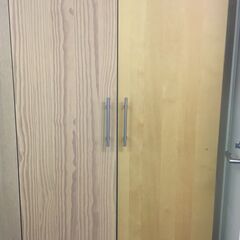 【衣類の保管に◎】クローゼット　茶色　木目　白色の画像