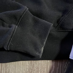 adidas パーカーの画像