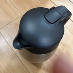 サーモス保冷、保温ポットの画像