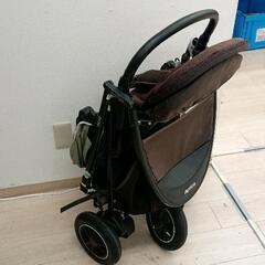 0810-430 アップリカ　3輪ベビーカーの画像